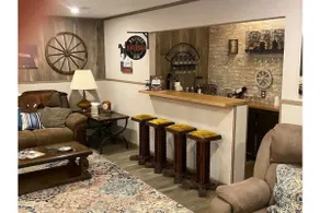 StockYards! Walk 3 Blocks-Ranch House sleeps 8 - Image 2