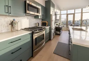 Victoria's SEA-Cret-Stunning Olympic and Inner Harbour Views from 450 sq ft Balcony - Image 5