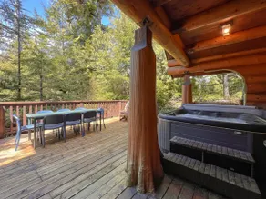 Willowbrae Chalet-Sophisticated Forest-Hot Tub - Image 2