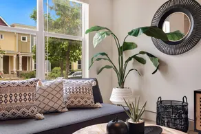 Hip Old Town North Gem! Near Breweries and River! - Image 2