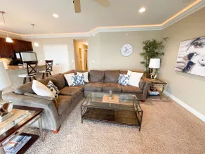 Lands End Condo 2 Bedroom, Grand Glaize Arm & Main Channel, Inquire for Slip! - Image 3