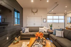 The Ranch House - Quiet Oasis - Sleeps 8 - Image 4