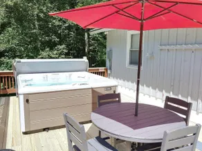 DoubleDen Upper- Fireplace, Hot tub, Views. - Image 3