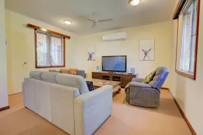 Wallaby - Pet friendly, 3 bedroom house - Image 5