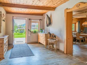 Large holiday home near the ski lift - Image 2
