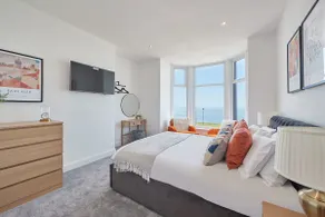 Host & Stay - Sand & Surf - Image 2