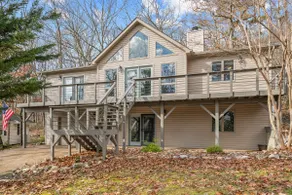 Hawk Mountain Song- Massanutten Home with hot tub! - Image 2