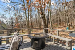 Hawk Mountain Song- Massanutten Home with hot tub! - Image 4