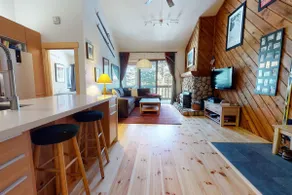 Cosy, updated 3BR (5 beds) / 3 BA, Sleep 8 - Image 3