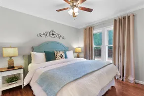 Charming Home Just 4 Blks from Main St! - Image 3