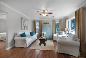 Charming Home Just 4 Blks from Main St! - Image 5
