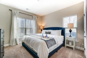Forest View 2BR | Prime Location | Walk-In Shower! - Image 4