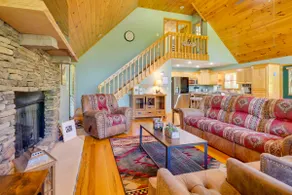 Beautiful Smoky Mountain Chalet with Game Room! - Image 4