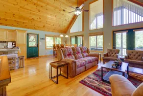 Beautiful Smoky Mountain Chalet with Game Room! - Image 5