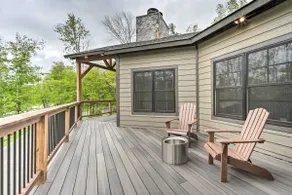 Elegant Mtn Chalet w/ Deck: 1 Mi to Mt Snow! - Image 2