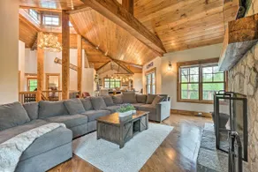Elegant Mtn Chalet w/ Deck: 1 Mi to Mt Snow! - Image 5