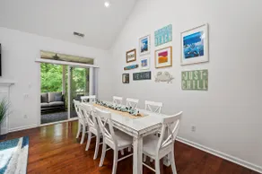 The Hingham House - Image 4