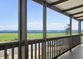 Hibiscus Close Beach Front Living managed by Batemans Bay Accom - Image 3