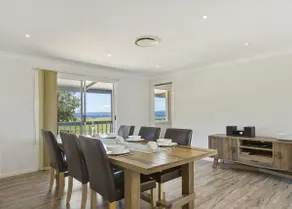 Hibiscus Close Beach Front Living managed by Batemans Bay Accom - Image 5