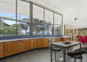 George Bass Drive A Well Kept Secret managed by Batemans Bay Accom - Image 3