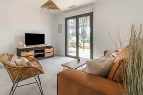 Spacious wooden house from 2021, quiet, forest view - Image 4