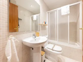 Bravissimo Sant Martí, Cosy 1-bedroom apartment - Image 4