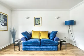 GuestReady - Stylish Apt w/ Parking near Edinburgh - Image 5