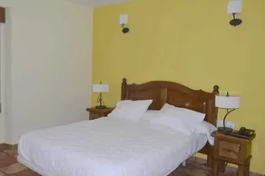 Las Abadias - 4* Rural Hotel - Image 5