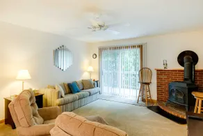 Lovely White Mountains Condo: Hike, Ski & Unwind! - Image 2