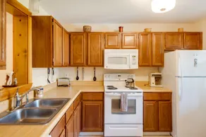 Lovely White Mountains Condo: Hike, Ski & Unwind! - Image 3