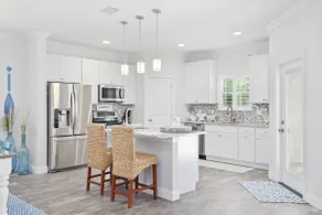 Stylish Beach Home With Pool & Putting Green - Image 3