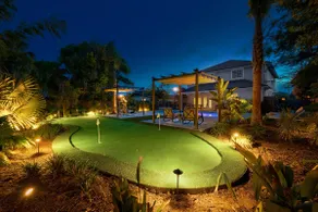 Stylish Beach Home With Pool & Putting Green - Image 4