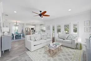 Stylish Beach Home With Pool & Putting Green - Image 5