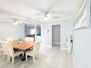 Luxury Modern Escape · Luxury Modern Escape W/ Pool!!! - Image 4