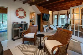 Rustic Private Cottage w/ 4 Bedrooms + Close to - Image 5