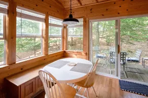 Rustic Private Cottage w/ 4 Bedrooms + Close to - Image 3