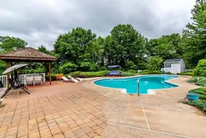 Large Secluded Home w/ Private Pool, Hot-tub, Gym, Game room, and Bar Area. - Image 4