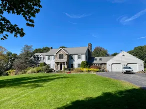 Large Secluded Home w/ Private Pool, Hot-tub, Gym, Game room, and Bar Area. - Image 2