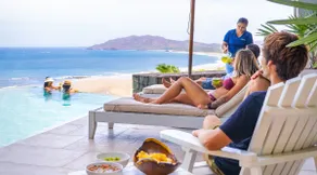 Refined Luxury Villa with Spectacular Ocean Views, Close to the Beach! - Image 3