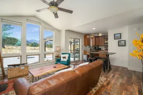 Serenity in the Rockies townhouse - Image 2