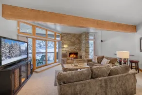Powder Run at Deer Valley Resort - Two Bedroom Condo with Hot Tub #A13 2 Condo - Image 5
