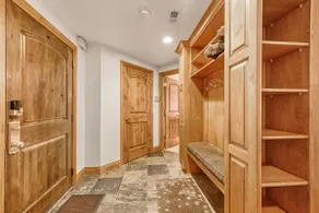 Powder Run at Deer Valley Resort - Two Bedroom Condo with Hot Tub #A13 2 Condo - Image 4