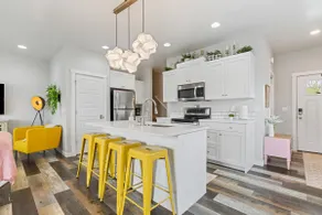 3BR Art Deco Townhome Near Downtown Caldwell + Garage - Image 2