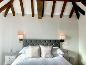 The Estate - 11 Bed - Sleeps 22 - Private Garden - Image 5