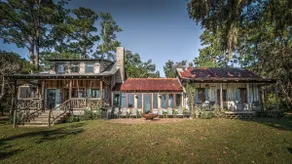 Hatcher House w/ docks, pool, and private firepit - Image 4