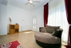 Villa Costablanca Townhouse Quesada City - Image 4
