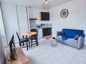 Apt T2 en RDC style industriel "Cottage de Moissac" - Image 3