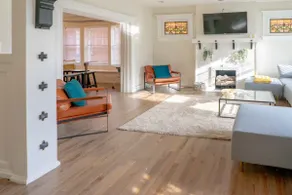 8BR at Tower Grove Park Sleeps 22 / ABODEbucks - Image 5