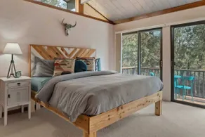 Myrinn – Red Rock Views, Hot Tub & Trail Access - Image 2