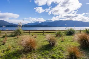 Tiny Piece of Paradise - Te Anau Tiny House - Image 4